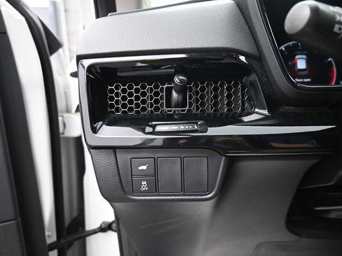 Used 2024 Honda CR-V EX-L image 11
