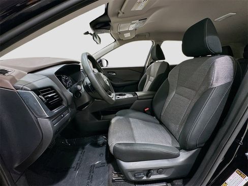 Used 2022 Nissan Rogue SV image 21