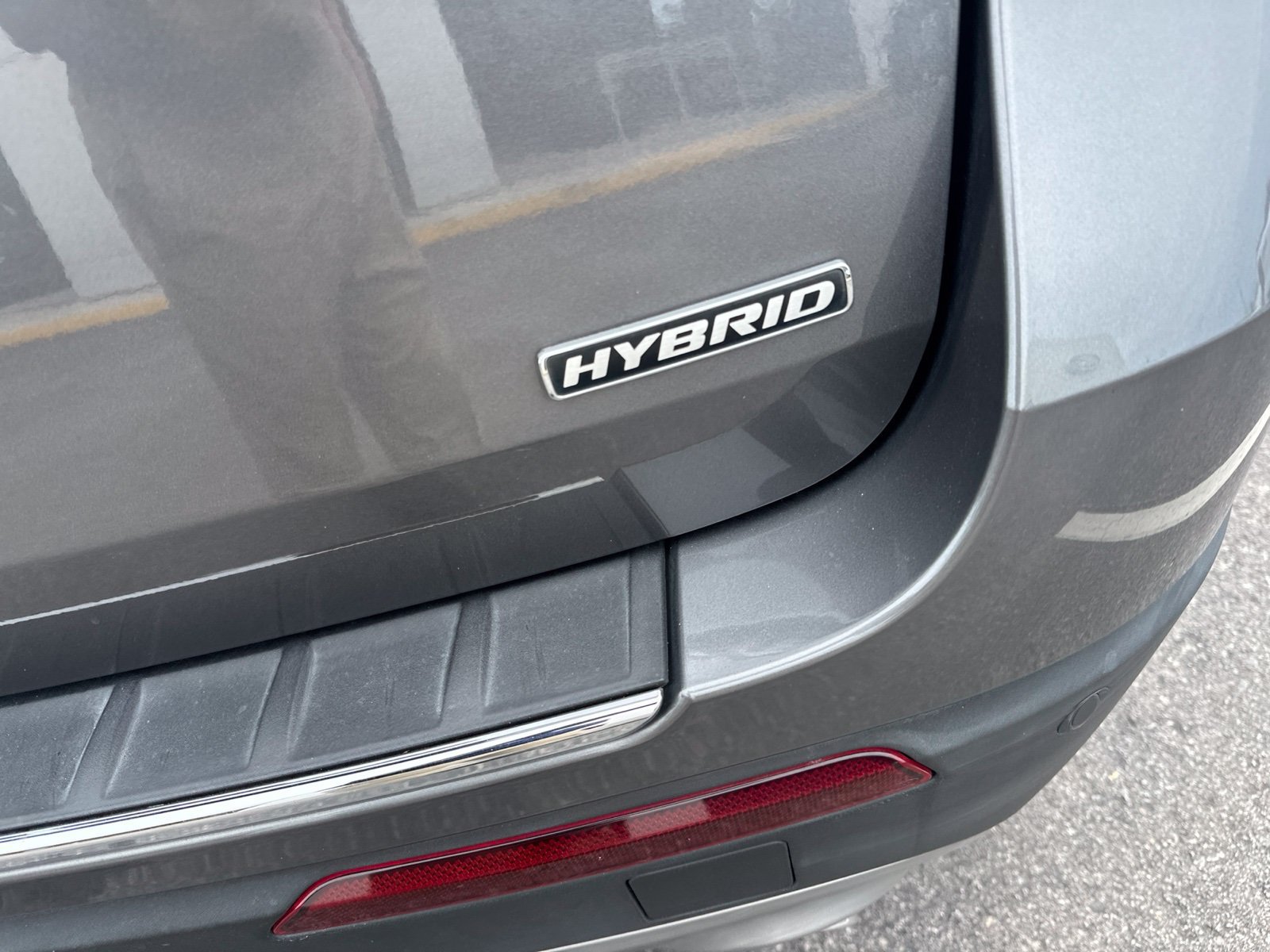 Used 2021 Ford Explorer Limited w/ Hybrid Equipment Group 310A RWD image 6