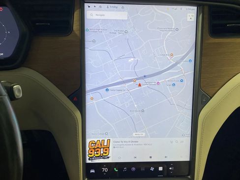 Used 2020 Tesla Model X Long Range image 14