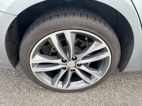 Used 2024 Chevrolet Malibu LT FWD image 9