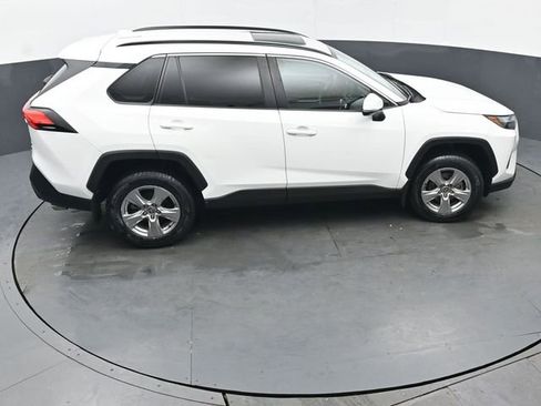 Certified 2022 Toyota RAV4 XLE w/ Convenience Package image 44