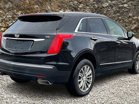 Used 2017 Cadillac XT5 Luxury w/ Driver Awareness Package image 2