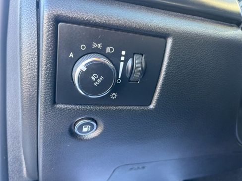 Used 2020 Jeep Grand Cherokee Altitude image 22