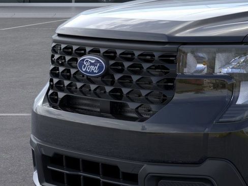 New 2025 Ford Maverick XLT w/ XLT Luxury Package image 18