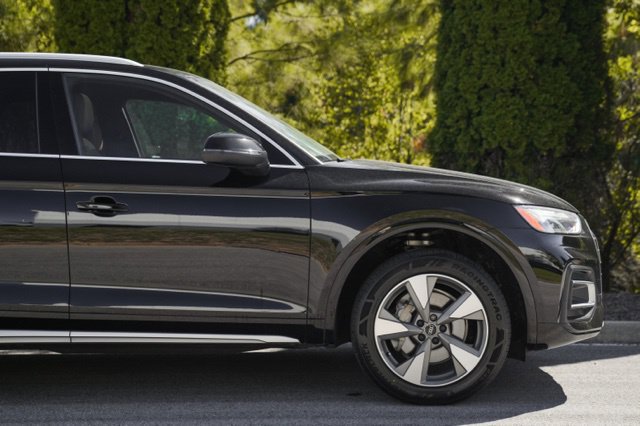 Used 2023 Audi Q5 2.0T Premium Plus w/ Premium Plus Package AWD/4WD image 9