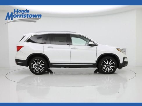 Used 2020 Honda Pilot Touring image 1