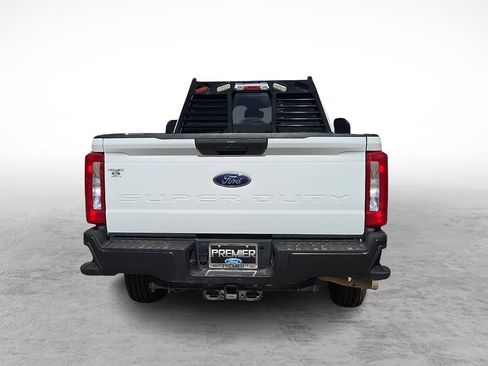Used 2024 Ford F250 XL AWD/4WD image 9