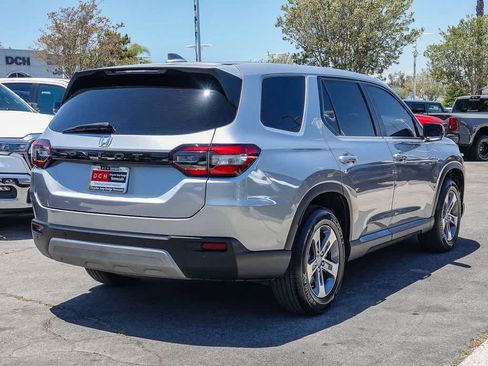 Used 2024 Honda Pilot EX-L image 4