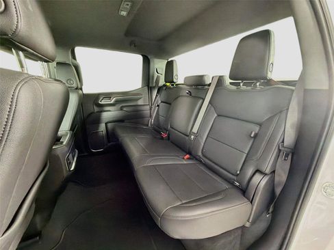 Used 2024 GMC Sierra 1500 SLT w/ SLT Convenience Package AWD/4WD image 22
