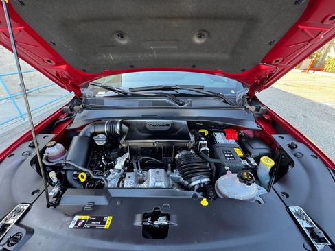 Used 2025 Jeep Compass Limited image 33