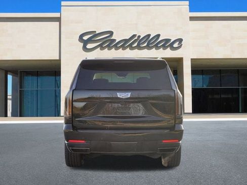 Certified 2025 Cadillac Escalade ESV Sport Platinum w/ LPO, ONYX Package image 4