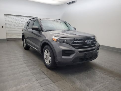 Used 2021 Ford Explorer XLT w/ Class III Trailer Tow Package AWD/4WD image 13