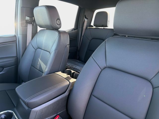 New 2026 GMC Canyon Elevation w/ Convenience Package RWD image 19