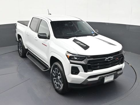 Used 2023 Chevrolet Colorado Z71 w/ Z71 Convenience Package 2 AWD/4WD image 28