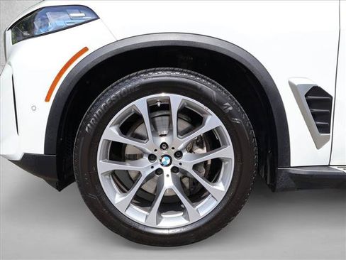 Used 2026 BMW X5 xDrive40i AWD/4WD image 29