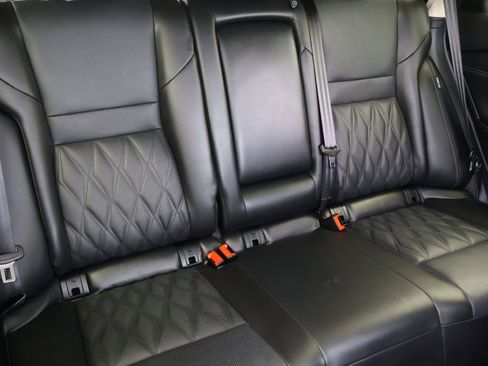Used 2025 Nissan Rogue Platinum FWD image 19