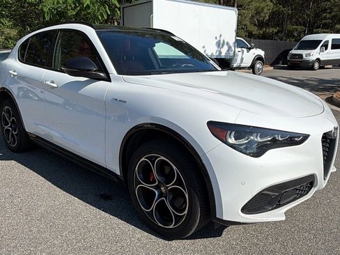 Used 2025 Alfa Romeo Stelvio Sprint w/ Veloce Package AWD/4WD image 5