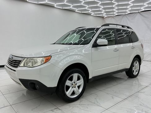 Used 2010 Subaru Forester 2.5X Limited AWD/4WD image 6