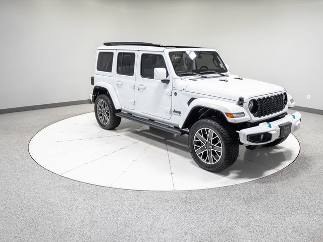 Used 2024 Jeep Wrangler High Altitude AWD/4WD image 29