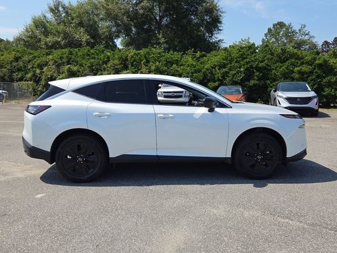 Used 2025 Nissan Murano SV AWD/4WD image 6