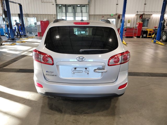 Used 2012 Hyundai Santa Fe GLS FWD image 6