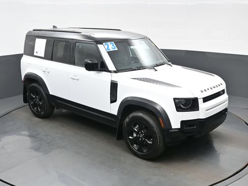 Used 2023 Land Rover Defender 110 X-Dynamic SE AWD/4WD image 44