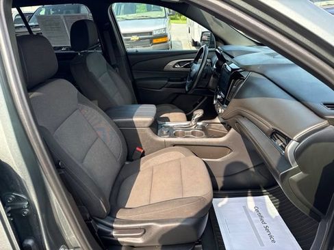 Used 2023 Chevrolet Traverse LT AWD/4WD image 28