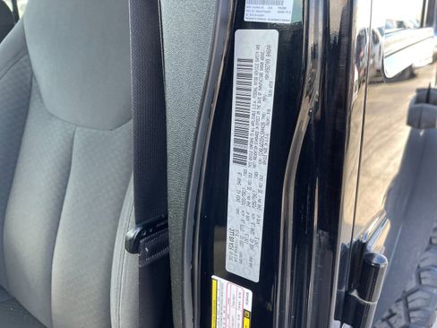 Used 2017 Jeep Wrangler Unlimited Sport w/ Quick Order Package 23S image 31