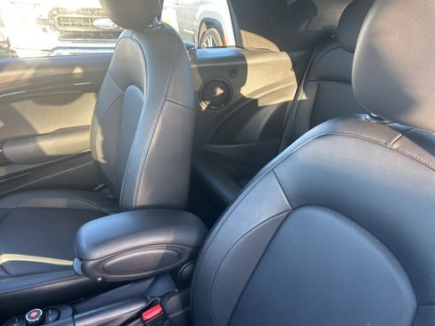 Used 2021 MINI Cooper Convertible image 19