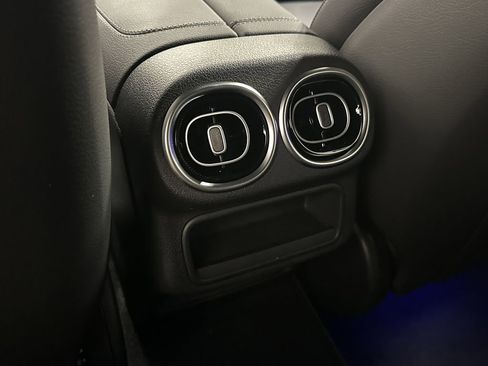 New 2026 Mercedes-Benz GLC 300 image 25