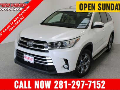Used 2017 Toyota Highlander Limited Platinum