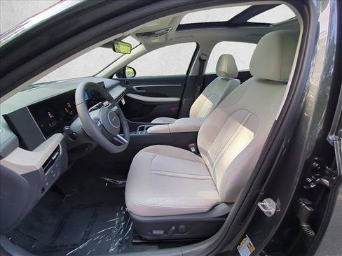 New 2026 Hyundai Sonata SEL FWD image 4