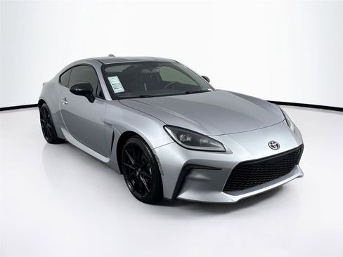 Certified 2025 Toyota GR86 Premium image 8