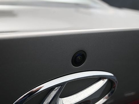 Used 2023 Hyundai Elantra SEL w/ Convenience Package image 36