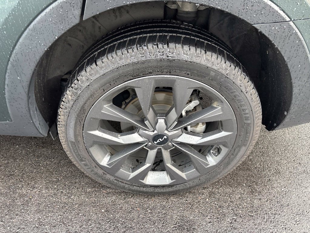 Certified 2023 Kia Sorento SX Prestige AWD/4WD image 3