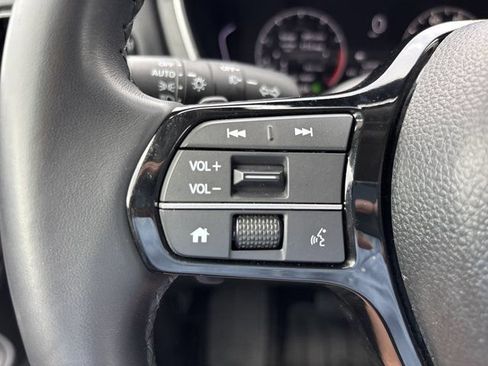 Used 2025 Honda Pilot EX-L image 26