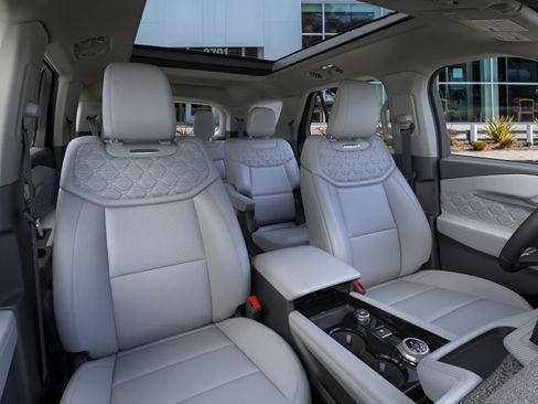 New 2026 Ford Explorer Platinum w/ LUX Leather Package AWD/4WD image 35