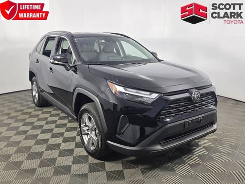 Used 2025 Toyota RAV4 XLE AWD/4WD image 1