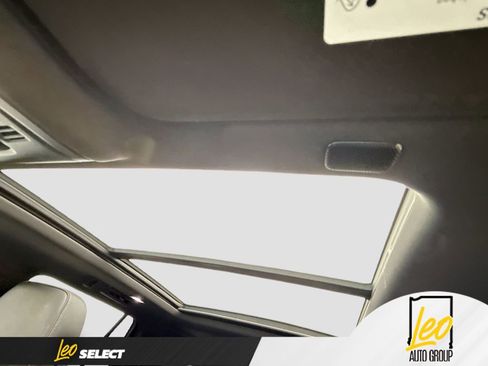 Used 2021 Chevrolet Tahoe RST w/ Luxury Package image 22