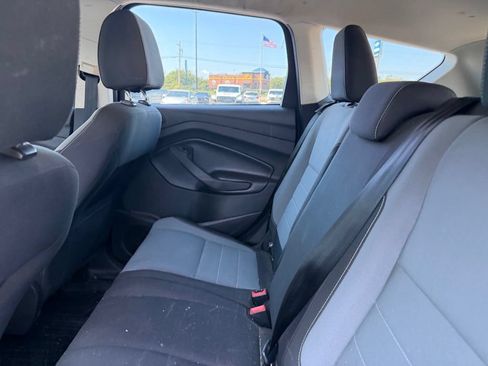 Used 2017 Ford Escape S FWD image 5