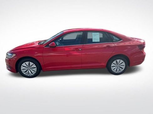 Used 2019 Volkswagen Jetta S image 2