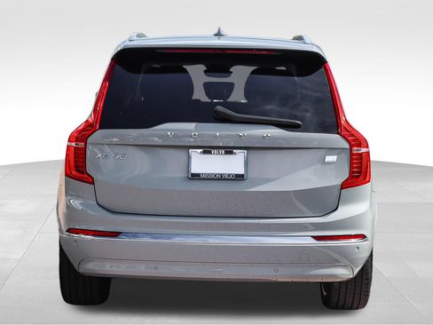 Used 2024 Volvo XC90 T8 Plus AWD/4WD image 7