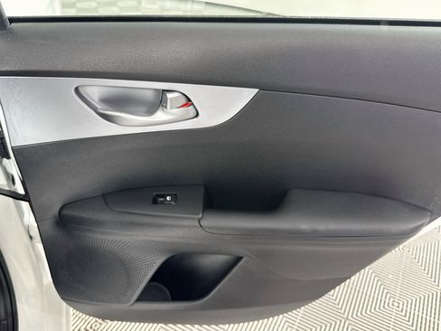 Used 2023 Kia Forte LXS FWD image 45