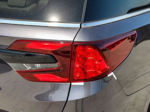 New 2026 Honda Odyssey Touring image 17