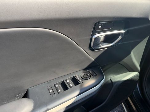 Certified 2025 Kia K4 GT-Line w/ GT-Line Sunroof Package FWD image 11