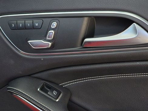 Used 2019 Mercedes-Benz CLA 250 image 37
