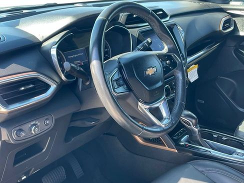 Used 2023 Chevrolet TrailBlazer ACTIV w/ Technology Package AWD/4WD image 9