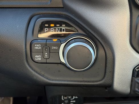 Used 2024 RAM 2500 Big Horn w/ Bed Utility Group image 23