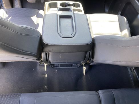 Used 2019 Chevrolet Silverado 1500 Custom w/ Custom Value Package RWD image 17